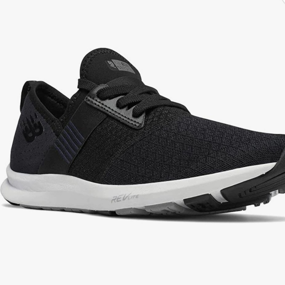 New Balance Women’s FuelCore Nergize V1 Sneaker. Size 8